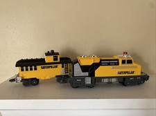Toy State Industrial Caterpillar Construction train engine locomotive  Caboose