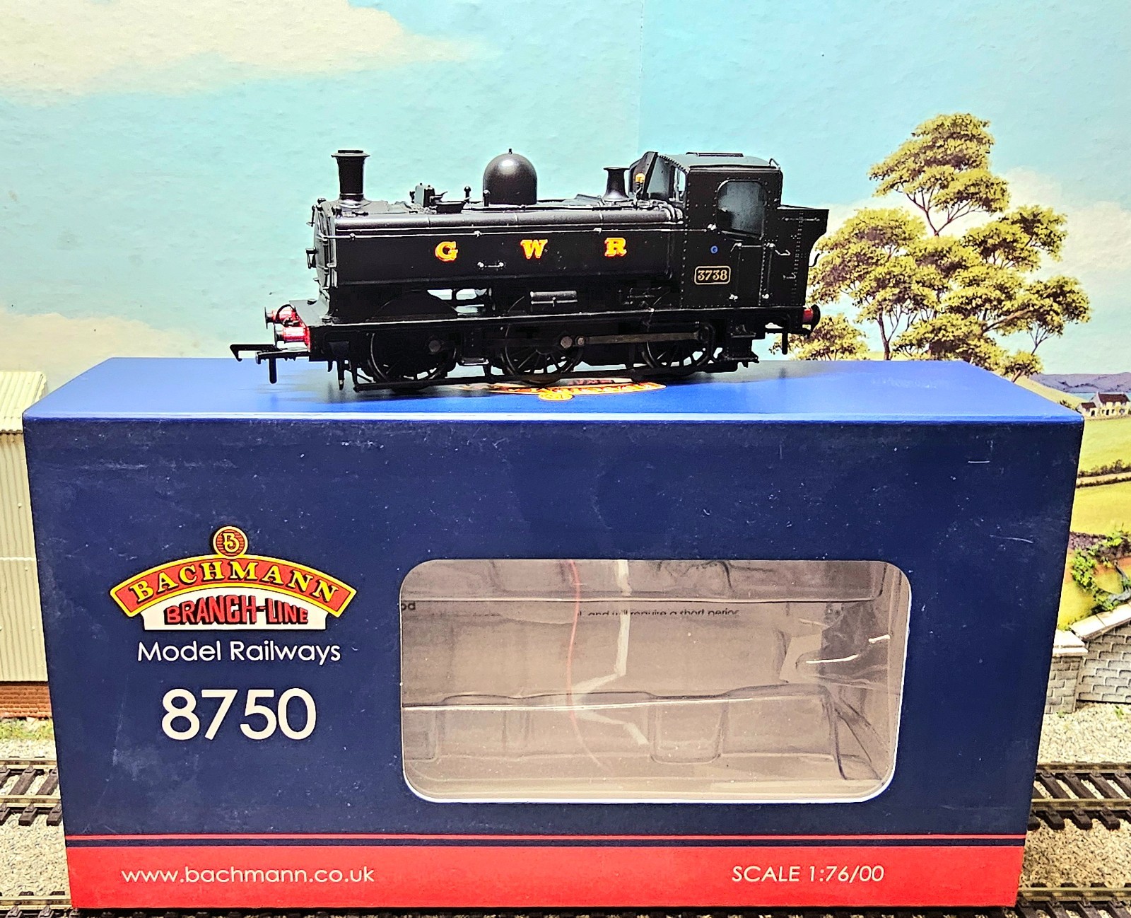32-199 Bachmann Class 8750 Pannier Tank No.3738 GWR Black
