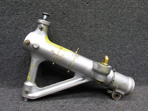 2341101-1 Learjet 24B Main Landing Gear Upper Housing with Orifice Tube