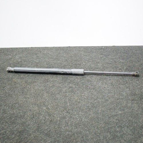 VW GOLF R 7 2.0i 221 kW rechte Heckklappen-Gasdruckfeder 5G6827550C 2015