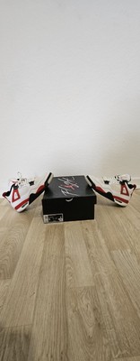 Air Jordan 4 Retro White/Fire Red-Black 41