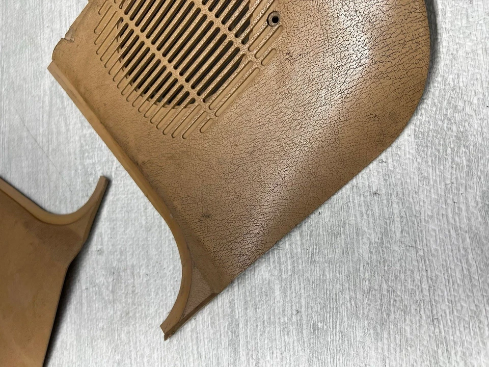 BMW E30 KICK PANEL FOOTWELL PANELS LEFT AND RIGHT 1935591 1935592 M3 325i 318is — 第 3/4 张图片