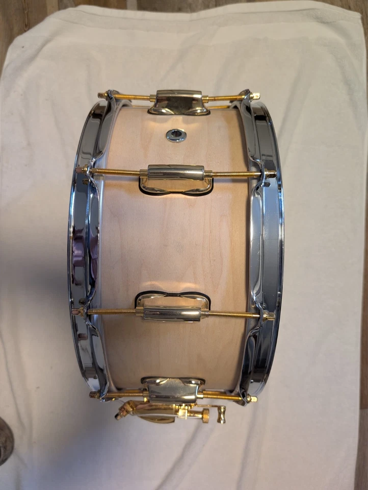 Custom Snare Drum 14 x 6.5 with Case - Image 3 of 4