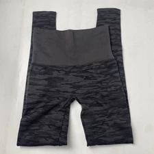 Love Your Assets By Sara Blakely Gray Camo Women's Compression Leggings Size S