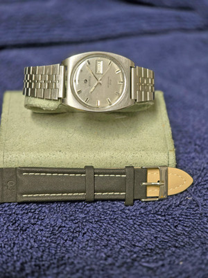 Vintage ROAMER high grade 25 Jewel MUSTANG All Stainless Day-Date Automatic RUNS