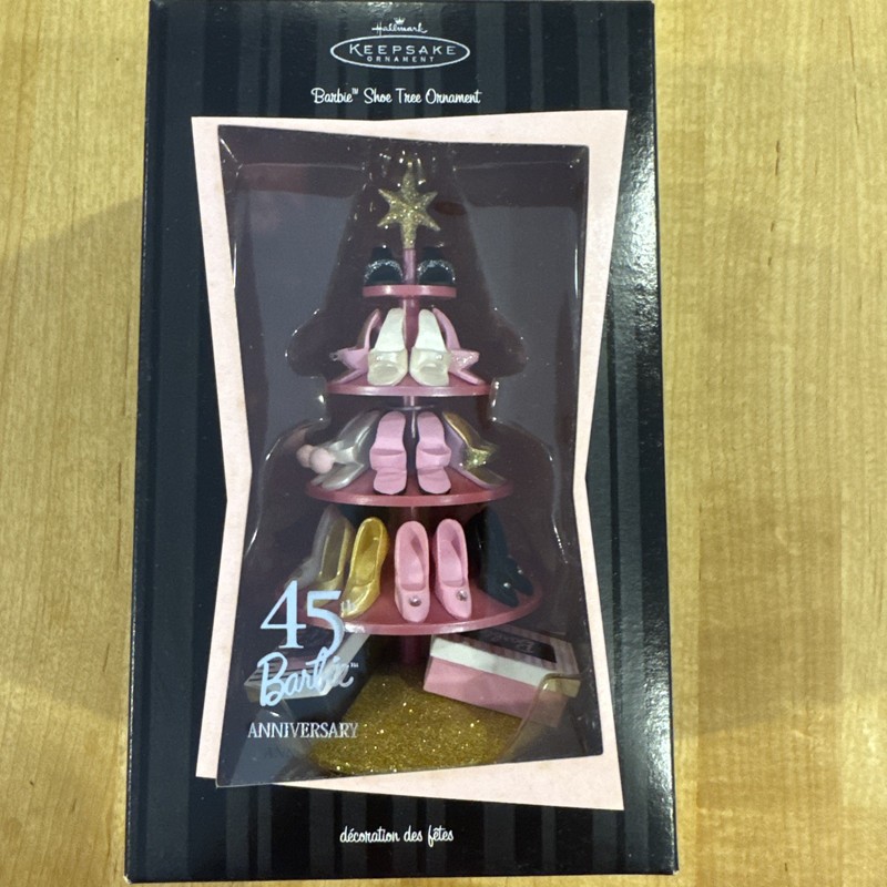 NRFB 2004 Hallmark Barbie Shoe Tree Ornament. Gorgeous Glittery Tree!