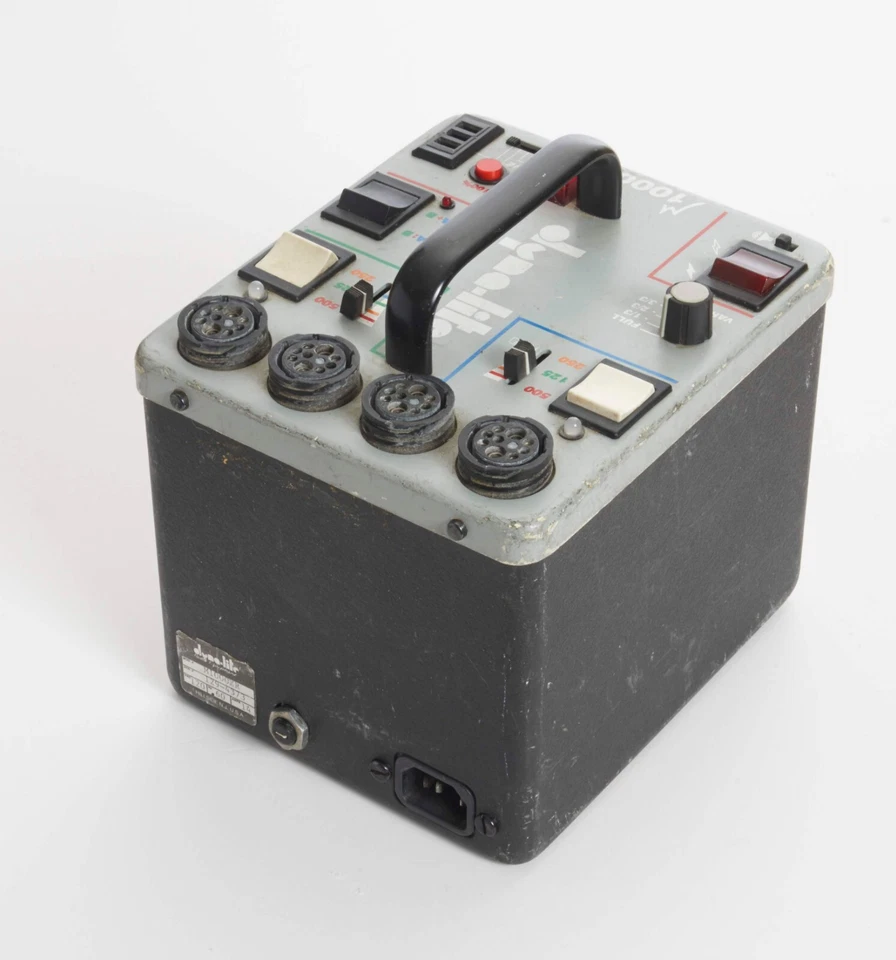 Блок питания Dynalite M1000xr с охлаждаемой головкой вспышки вентилятора 2040 года (см. видео демонстрацию) - Изображение 2 из 4