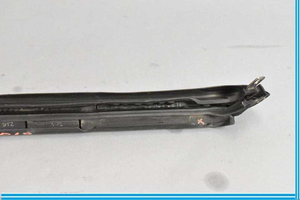 Bentley Continental 2006-2012 Front Left Door side seal