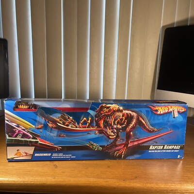 Hot Wheels Raptor Rampage Race Set 2006 Hard To Find NOS Sealed