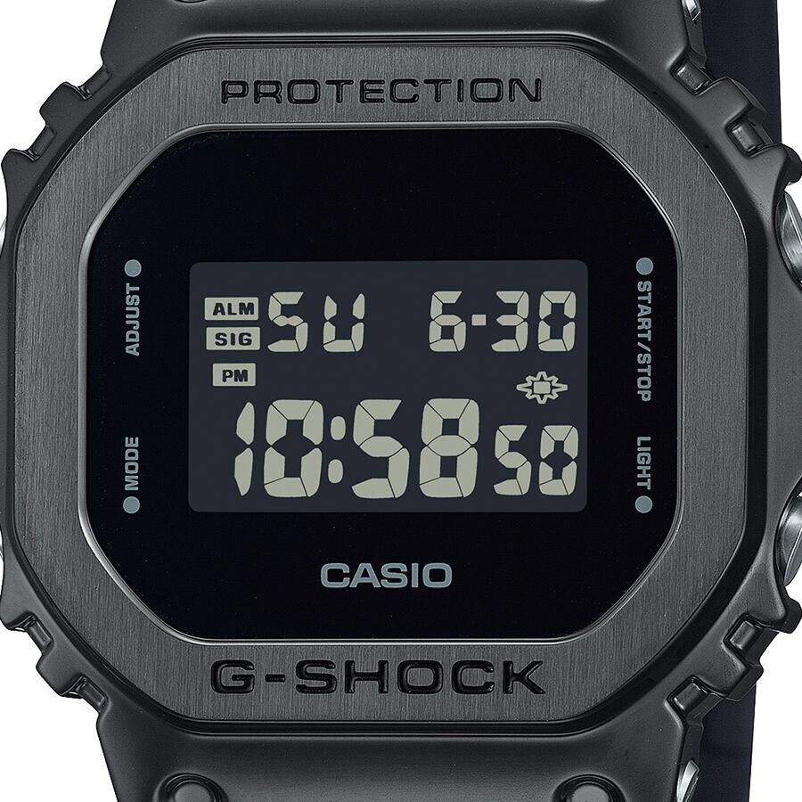 Casio G-SHOCK GM-5600UB-1JF Black Metal Case LED Light Casio G-SHOCK GM-5600UB-1JF Black Metal Case LED Light