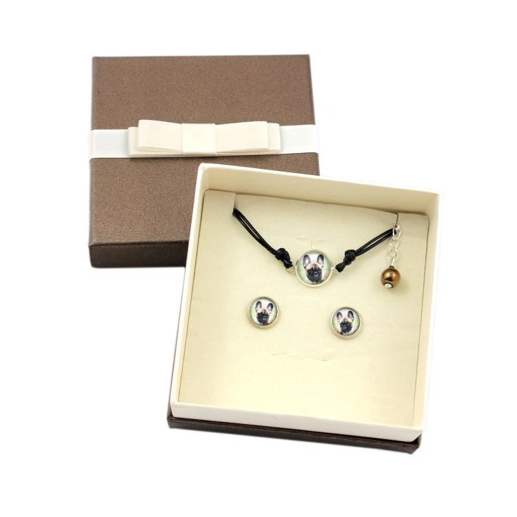 Französische Bulldogge. Schmuck mit Box. Armband und Ohrringe. Photojewelry. AT
