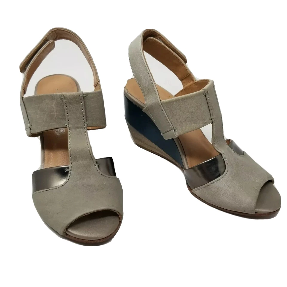 Sandalia LATITUDE FEMME ITALY T-Strap cuña con tirantes para mujer 37 EE. UU. 7 Foto 3 de 4
