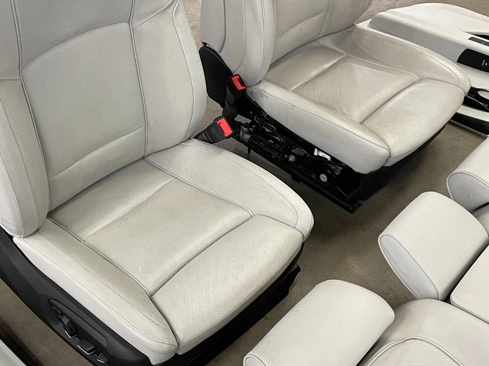 Juego de salpicadero de puerta y asiento delantero y trasero blanco 1369 OEM para BMW Alpina B7 F01 1369 Foto 2 de 4