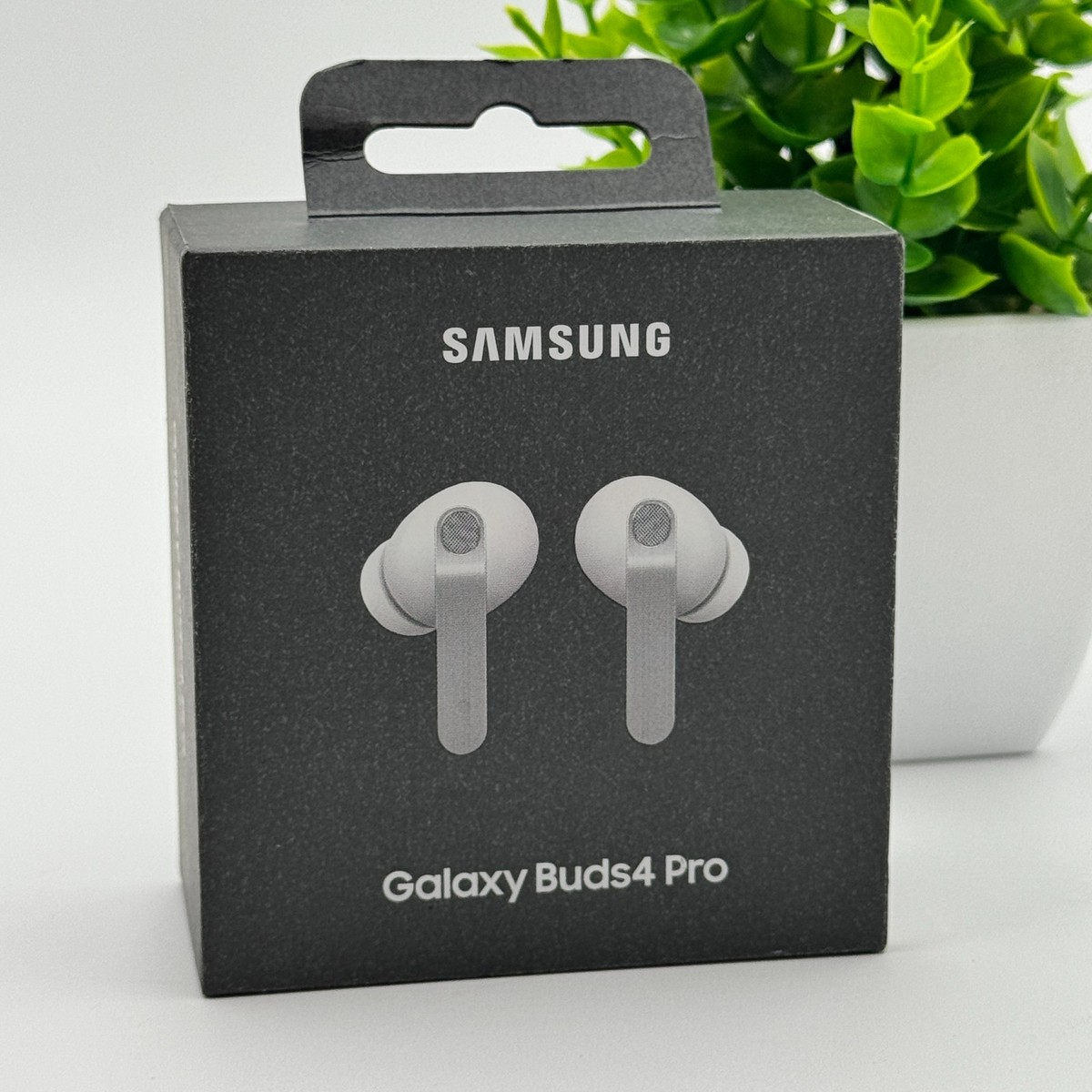 Samsung Galaxy Buds4 Pro SM-R640 Wireless Bluetooth Earbuds