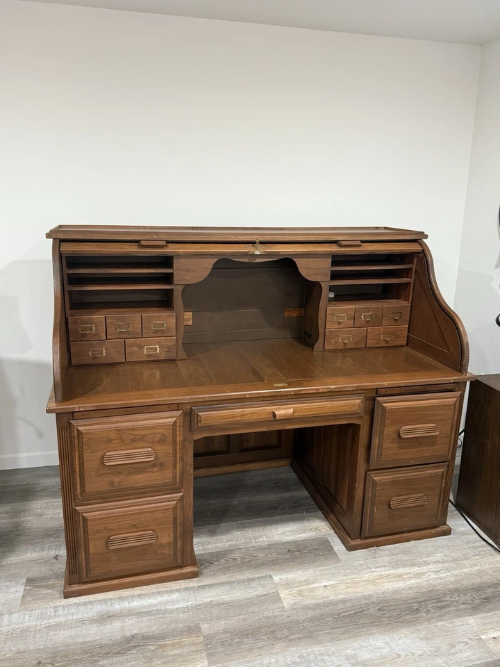 Escritorio enrollable vintage (NECESITA IRSE) Foto 3 de 4