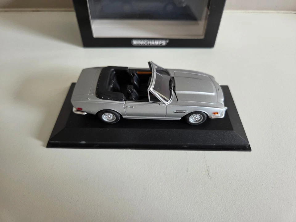 Minichamps 1/43 Aston Martin V8 Volante - Kensington Silver - 1987 - 400137731 - Imagen 4 de 4