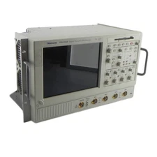 Tektronix TDS5104B 4CH Digital Phosphor Oscilloscope 1 GHz 5 GS/s