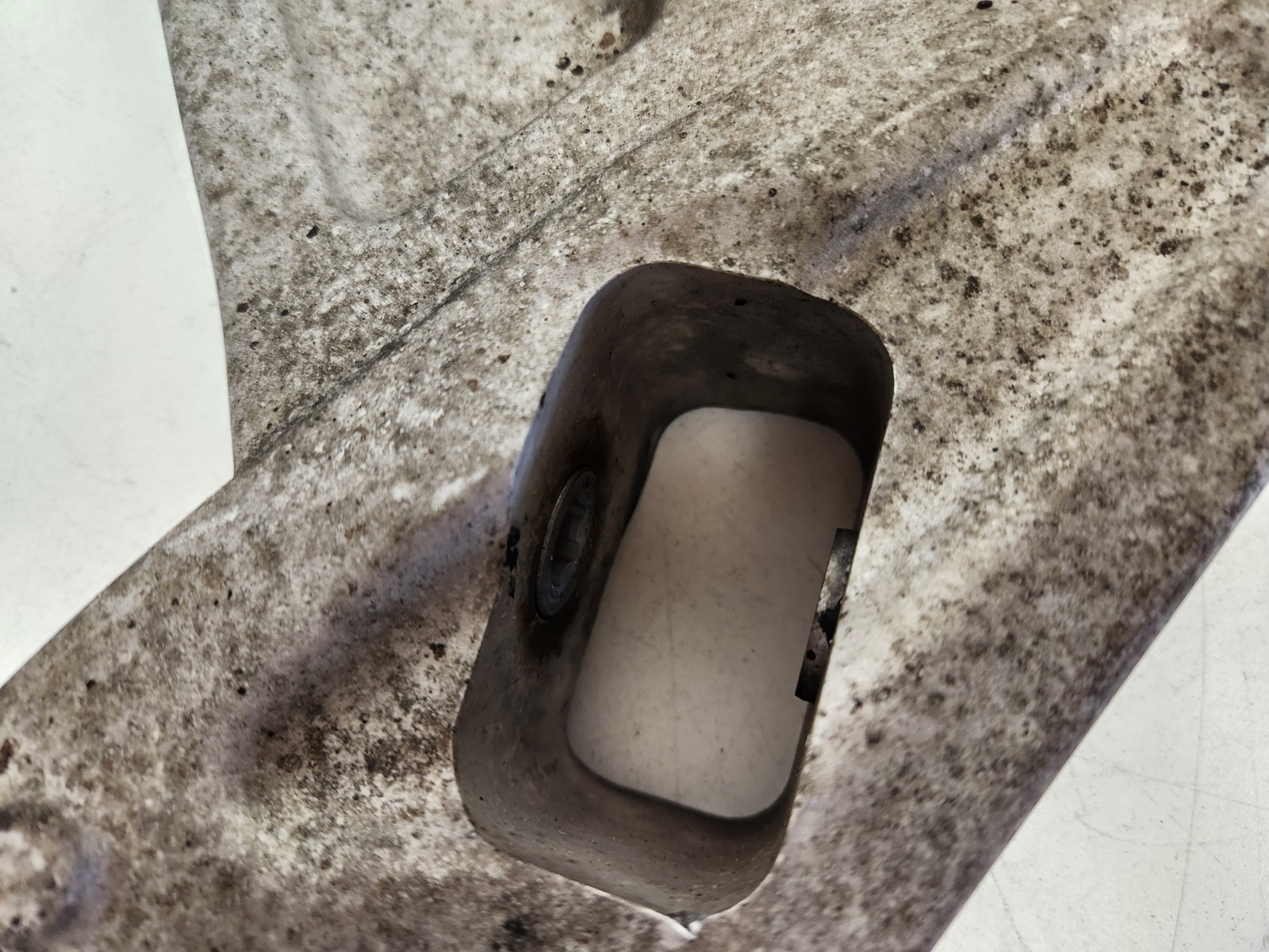 McLaren MP4-12C 2012-2017 Rear Left Lower Control arm P/N 11B0071CP