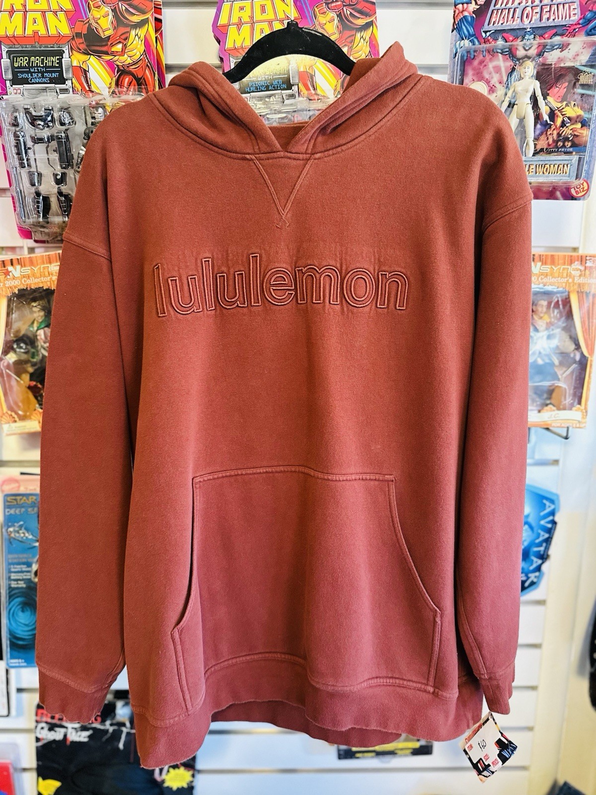 Lululemon Men’s Maroon Hoodie Size XL