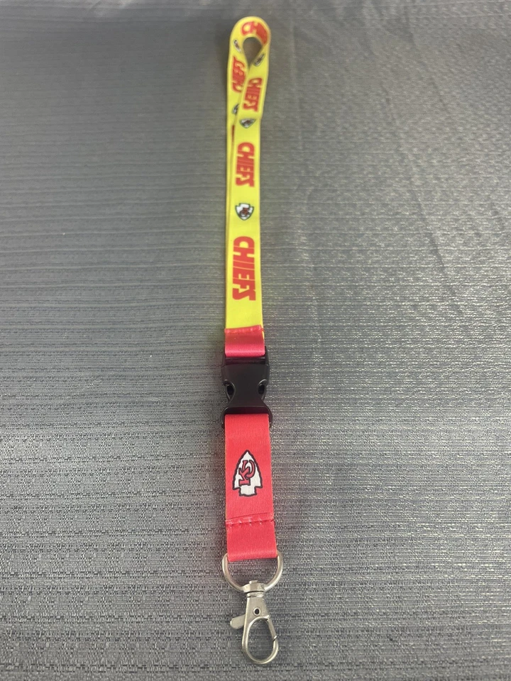 Cordón Kansas City Chiefs con hebilla desmontable imperfecto Foto 4 de 4