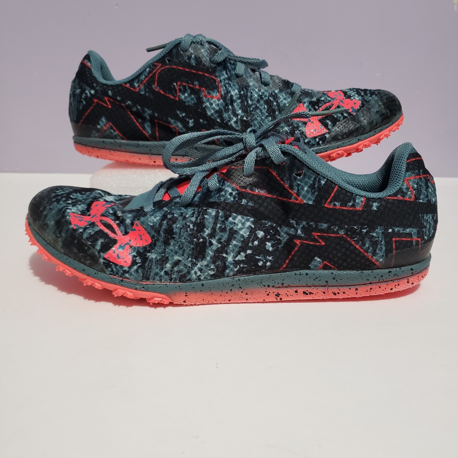 Under Armour Brigade XC Track Shoes Gray/ Multi  Men's Sz 8.5 Women's Sz 10