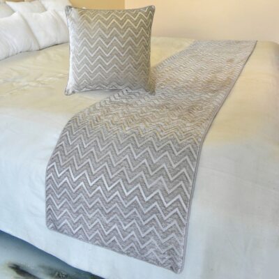 Decorative Silver Jacquard King Bed Runner, Chevron - Silver Gleam Chevron