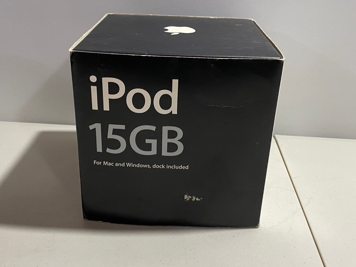 iPod Classic 3rd Generation 15gb w/ Original Box - Apple Collector