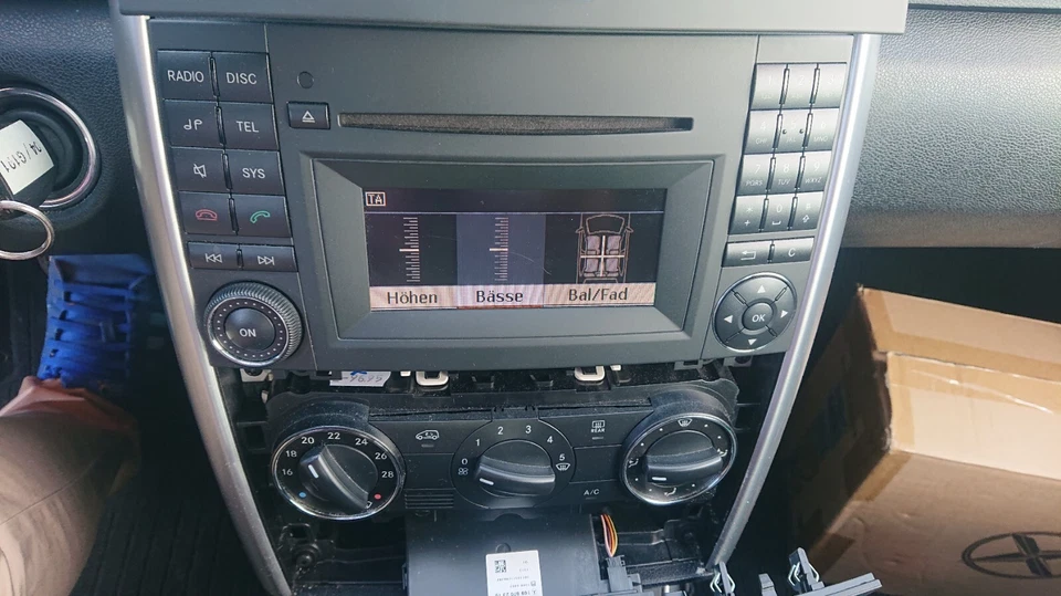 Original Mercedes Audio 20 CD MF2830 MP3-CD Bluetooth W169 W245 W639 W906 Radio  - Bild 3 von 4