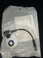 Allen-Bradley 42EF-C2JBA-F4 Photoswitch RightSight Clear Object Detector 11-30VD