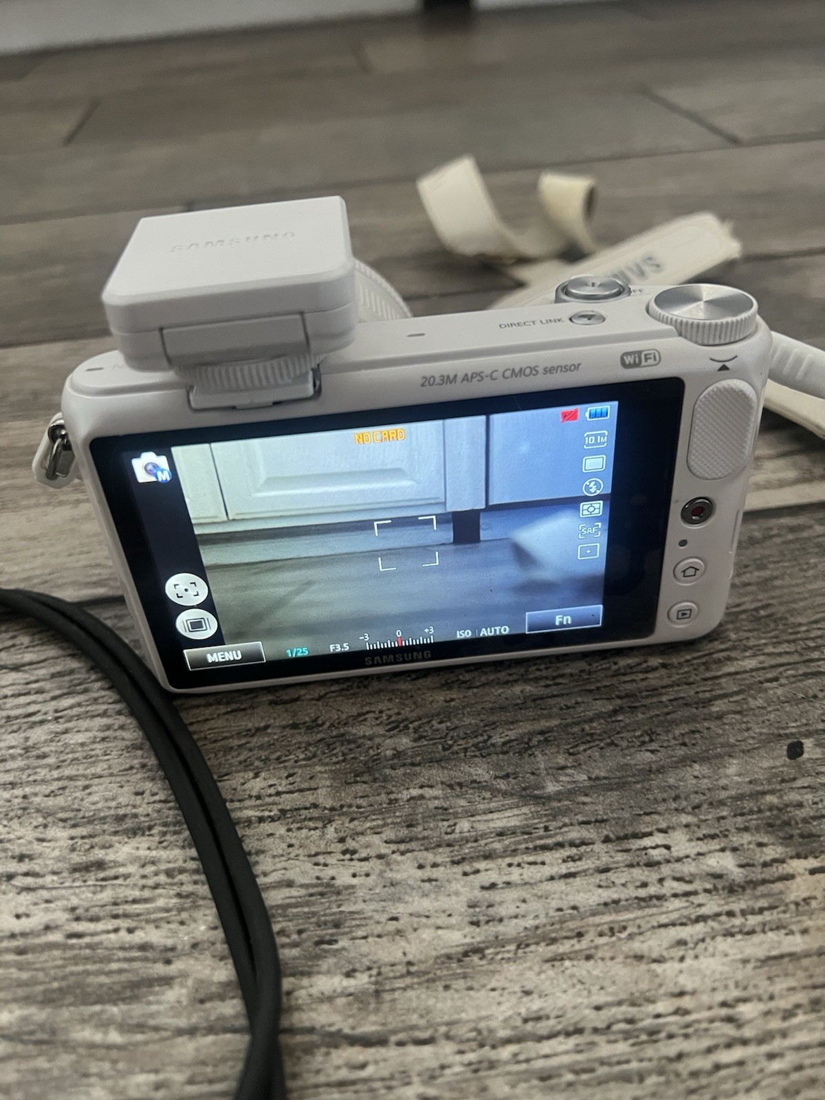 Samsung NX2000 Smart Wi-Fi Mirrorless Touchscreen Digital Camera W 20-50mm Lens 12