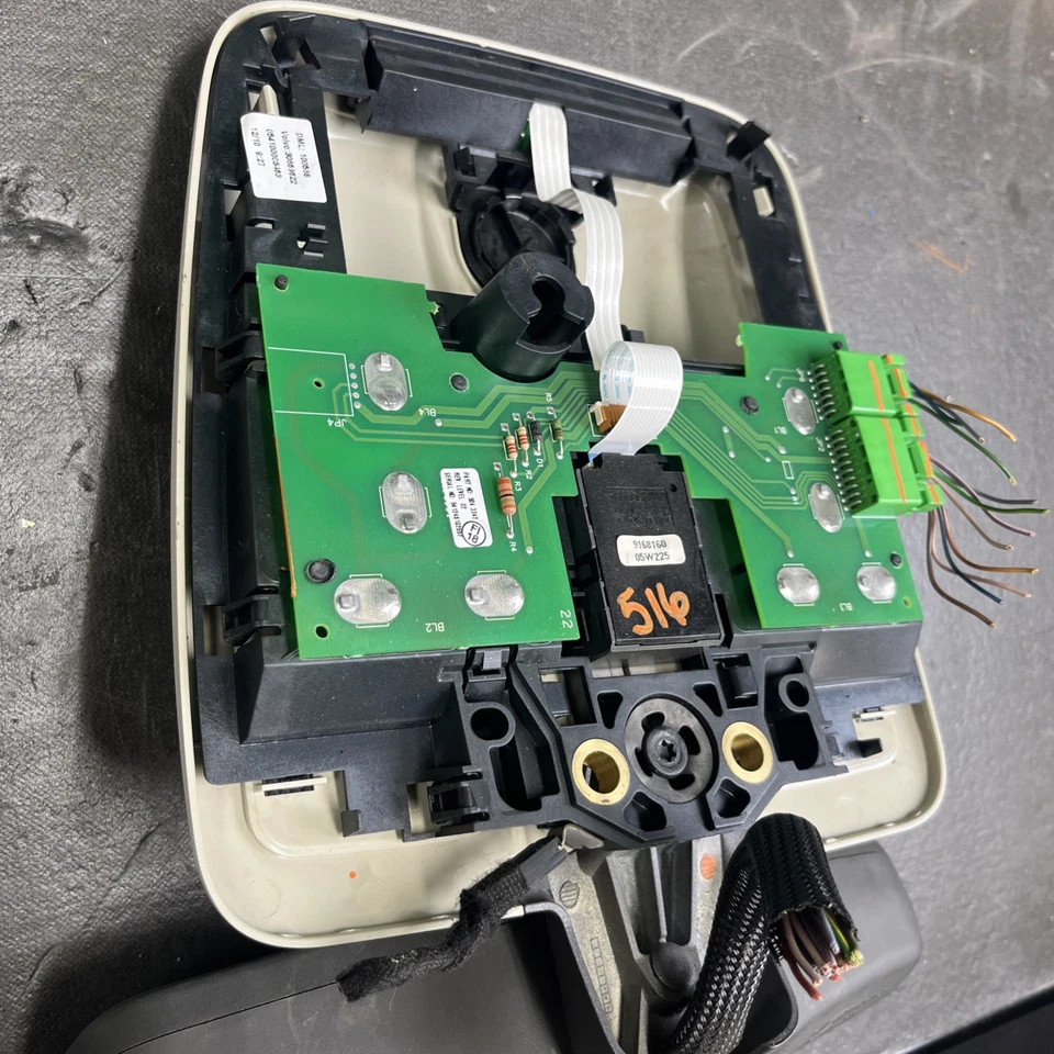 2005 - 2006 年沃尔沃 XC90 室内上盖头后视镜带前控制台 — 第 2/4 张图片