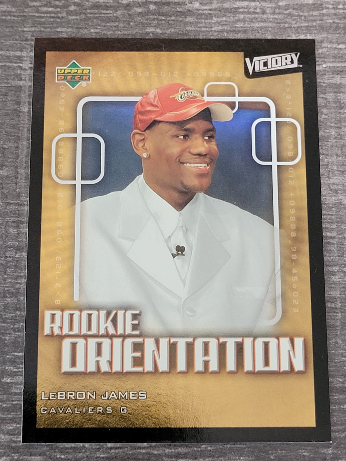 2003-04 Upper Deck Victory Rookie Orientation LeBron James #101 RC Cavaliers