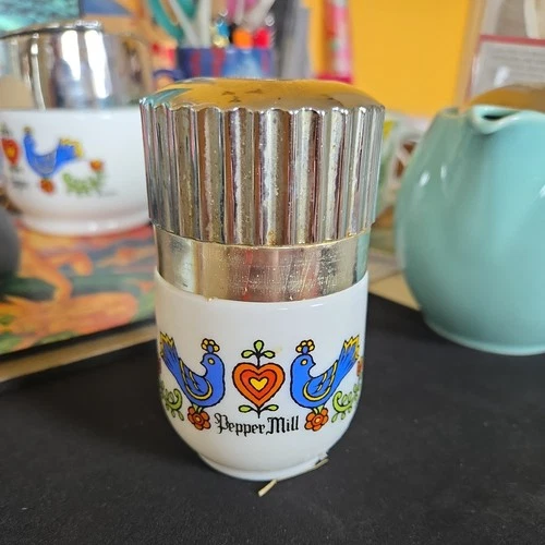 Vintage GEMCO Milk Glass Country Festival Blue Bird & Heart Pepper Mill 4"