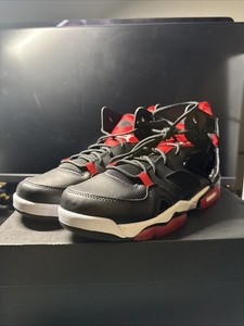 Pre-owned w/ Box Jordan Flight Club 91 Mid Bred , Size 6y
