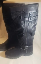 Women's SO  Size 8.5 Knee  High Boots Black Wide Calf Inside Zip 1 1/2" Heel New
