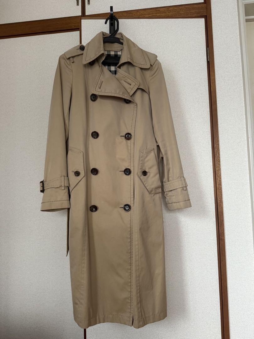 Burberry Black Label Classic Trench Coat for Men-image