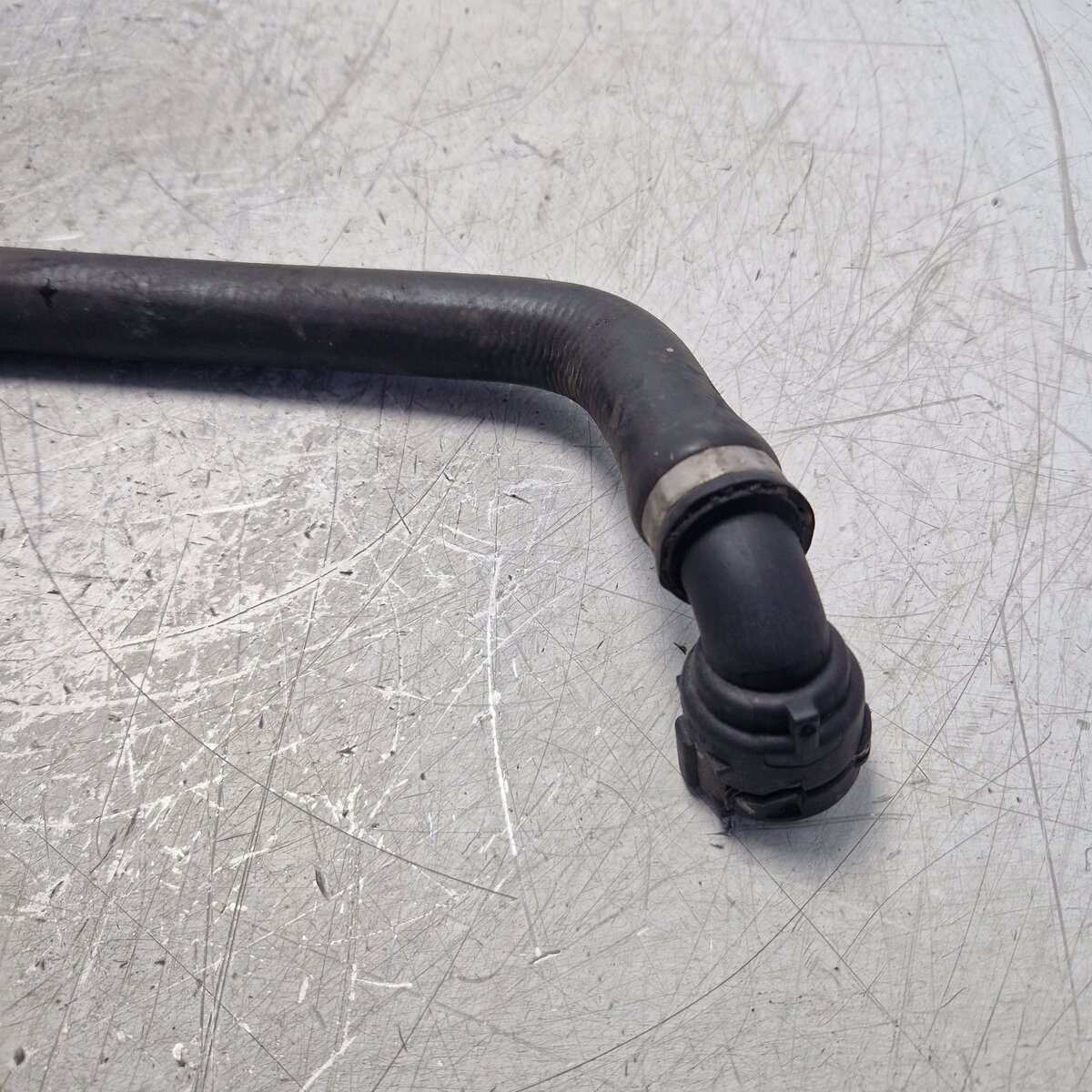 Tubo condotto refrigerante radiatore acqua BMW serie 3 E91 - Usato Garantito