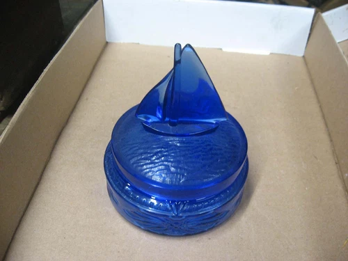 ORIGINAL OLD BLUE DEPRESSION GLASS COVERED DISH POWDER JAR WITH SAILBOAT