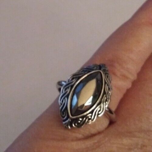 Avon Ring Shadowplay 1977 Pretty marquise cut hematite silvertone adjustable - Picture 1 of 8