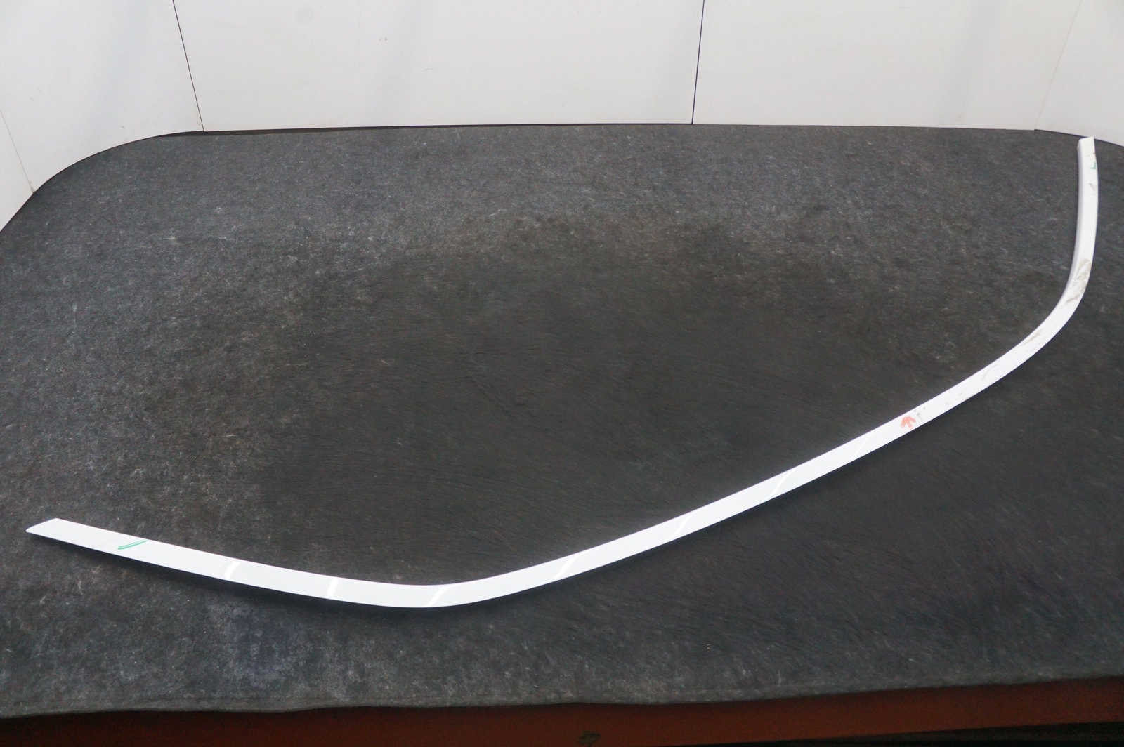 Left Door Molding Trim Panel 51137225317 Rolls Royce Ghost Series I 09-14 *Note*