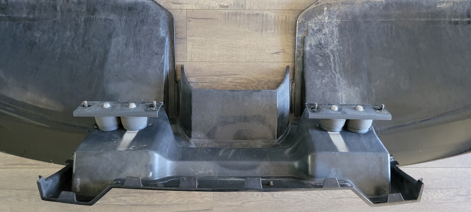 LAMBORGHINI MURCIELAGO REAR BUMPER OEM 410807301A BRACKETS 