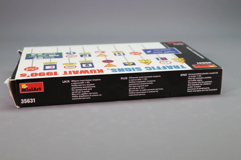 LP605 MINIART 35631 Maquette 1/35 Traffic signs Kuwait Signalisation routière - Photo 3/4