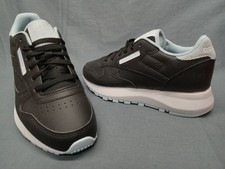Reebok Boys Classic Leather SP GS Sneakers Black Glass Blue Size 5.5 NEW NO BOX