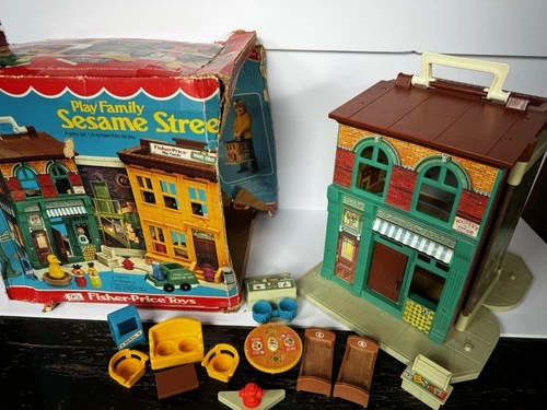 Vintage Fisher Price Little People Play Family Sesame Street House & Furniture.