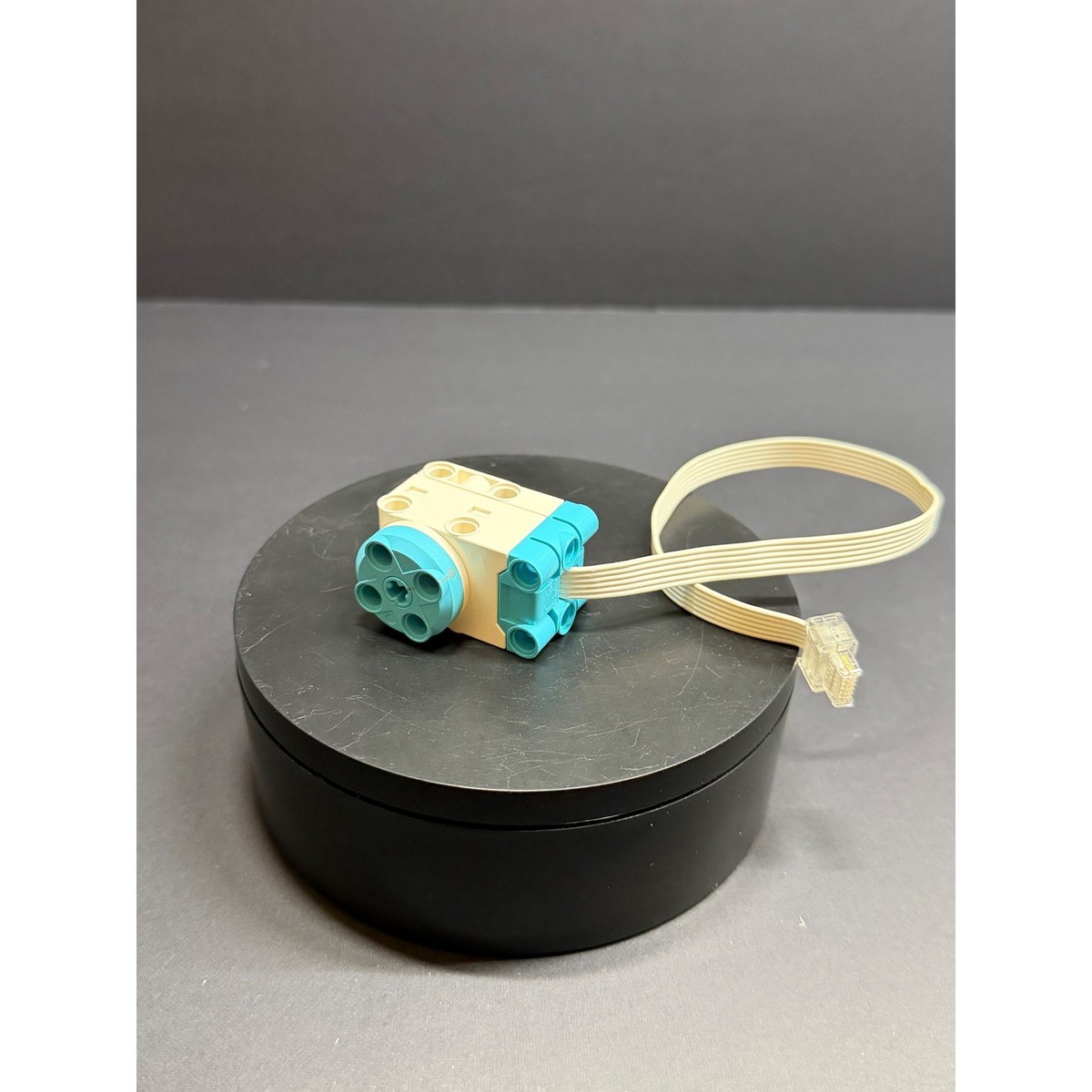 LEGO Education SPIKE Prime Medium Angular Motor 45603 White Teal