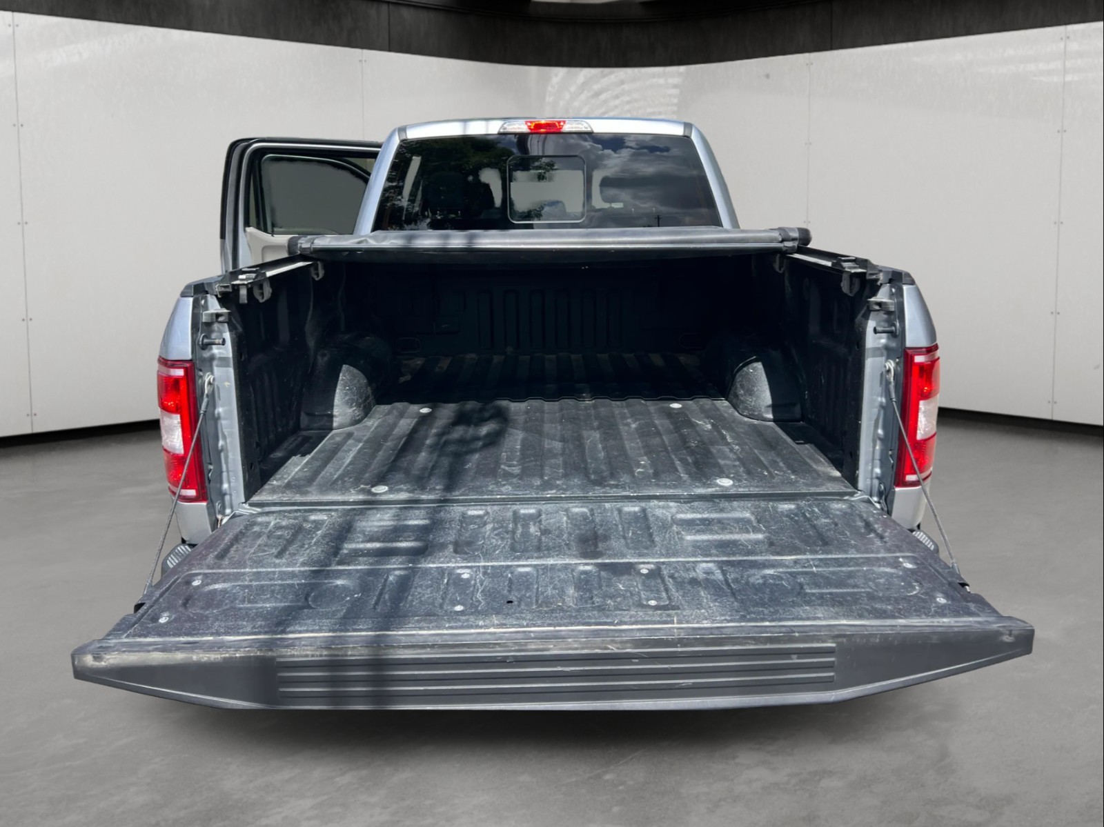 Ford F-150 - Image 13