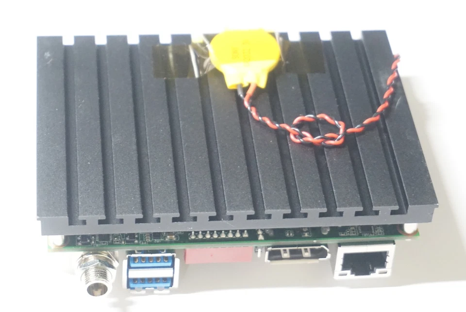 Jetway Industrial Fanless MiniPC - Image 3 of 4