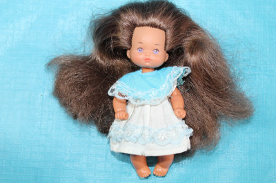 MATTEL BARBIE PUPPE KIND HEART FAMILY KLEINKIND + KLEID K25 RARITÄT MÄDCHEN RAR
