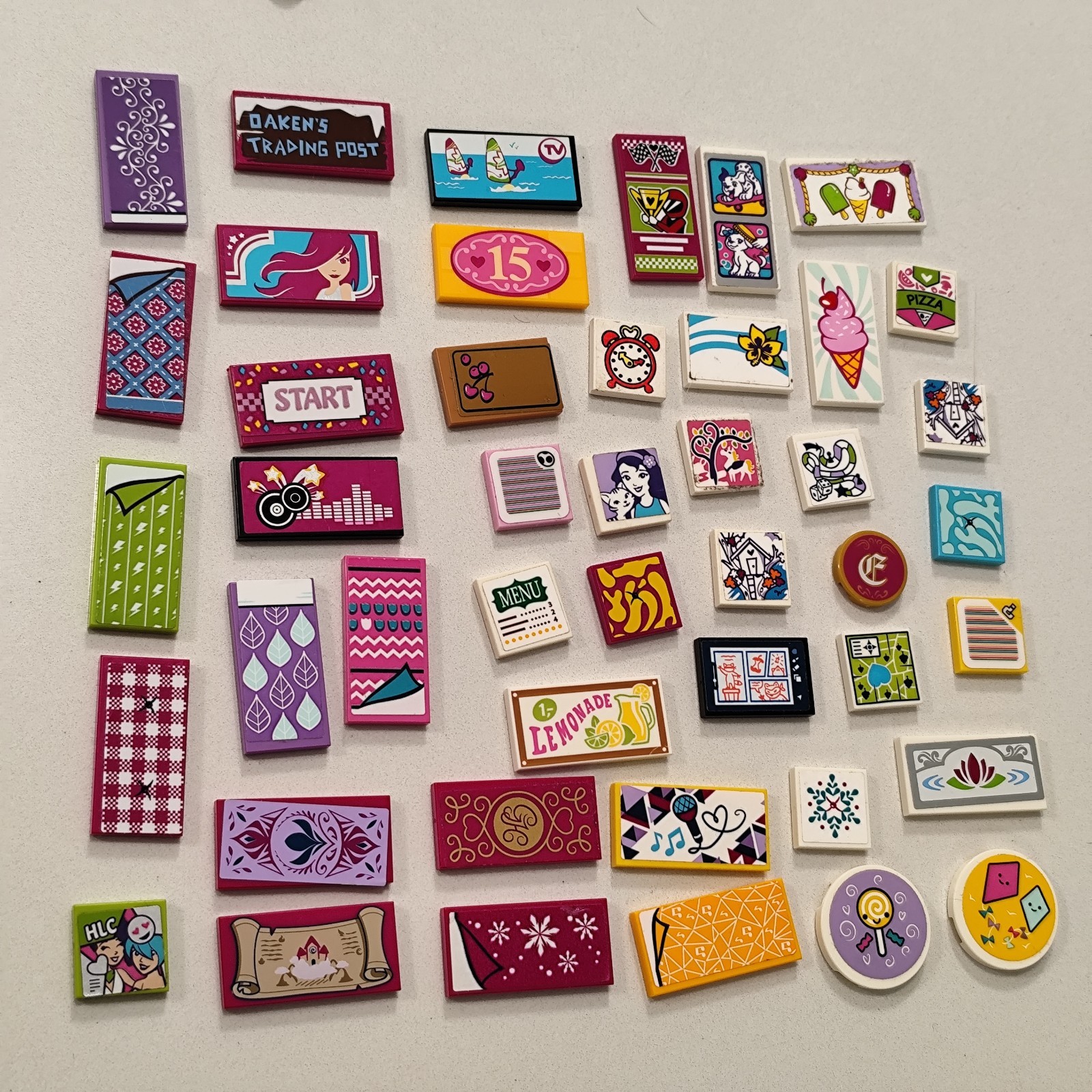 LEGO FRIENDS CITY  LOTTO TILE E PARTI DECORATIVE