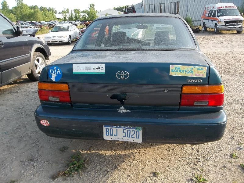 Motor de arranque usado serve: 1993 Toyota Corolla 2WD 1.0kw grau C - Imagem 3 de 4